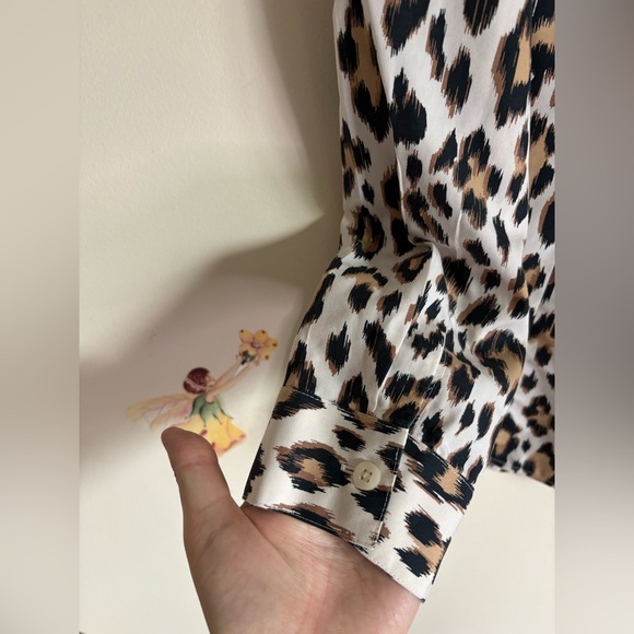 Chico's Blouse Top Size 1(M) Animal/Leopard Print Button-Down Long sleeve Cotton - Picture 5 of 11